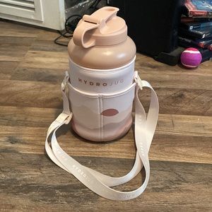 HydroJug Half Gallon/64oz. Pink Sand? Jug with Sleeve